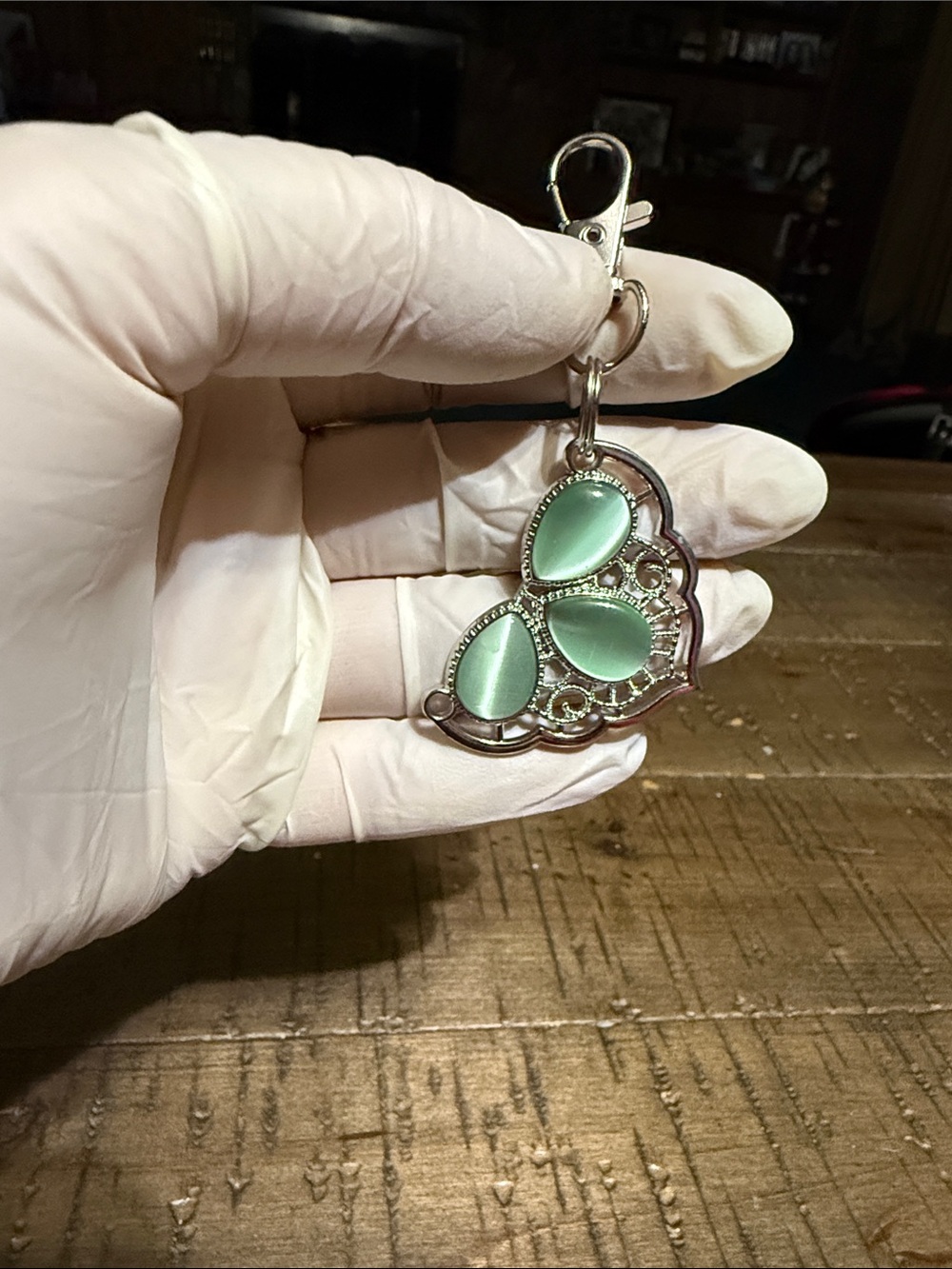 Elegant Green Heart Keychain Pendant